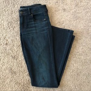 AEO Sz 8 Long Kick Boot Jeans